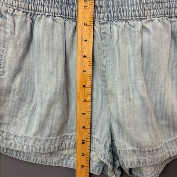 TNA Light Blue Athletic Shorts Denim look 100% Lyocell ladies size Small Aritzia - Picture 7 of 9